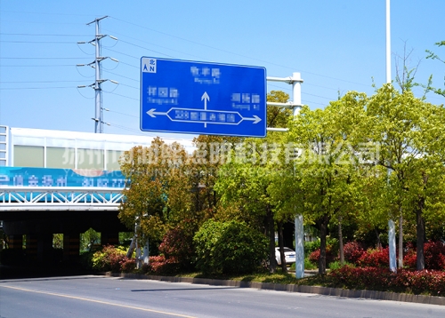 湖北专业公路交通标志牌杆